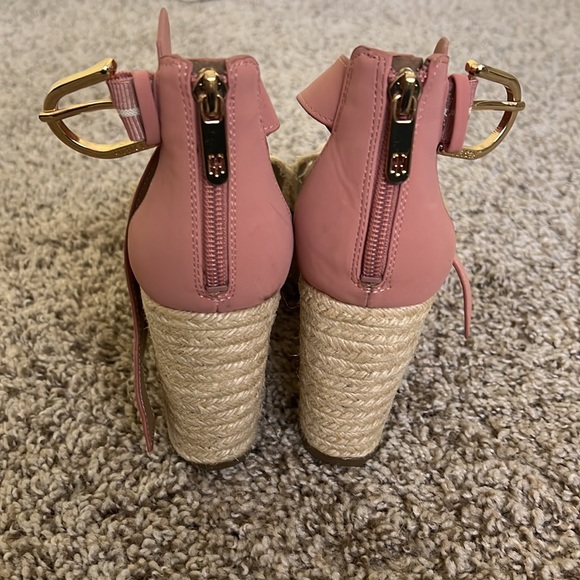 NBW pink patterned wedges - Picture 3 of 5
